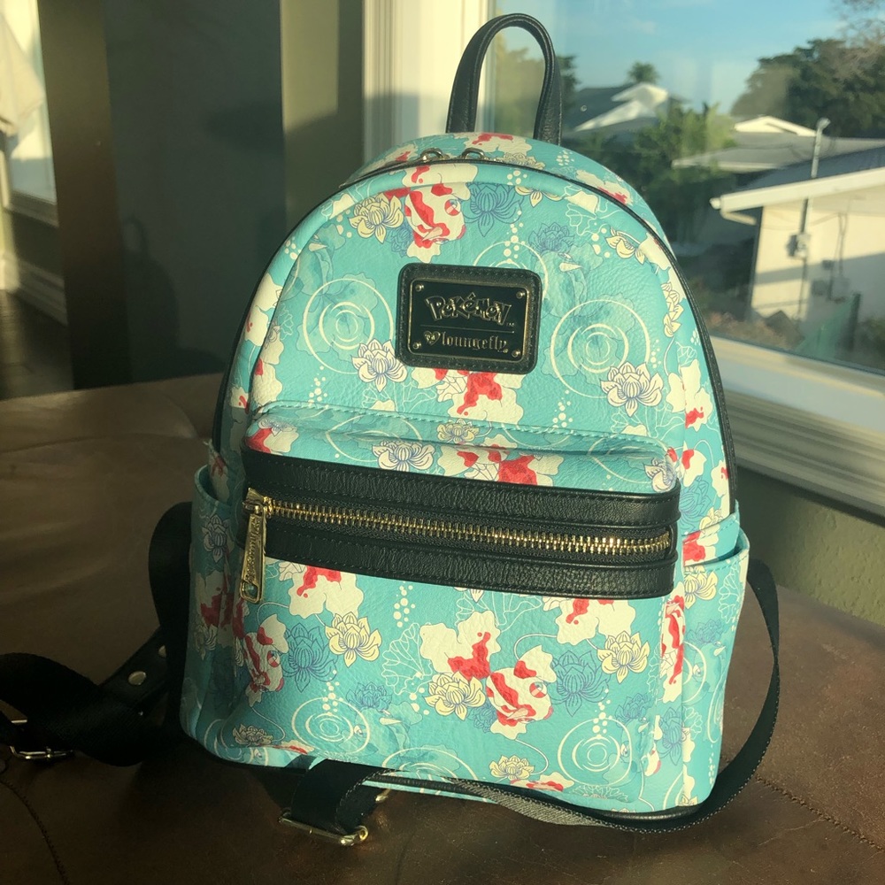 Pokémon Loungefly Goldeen mini Backpack